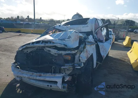 2017 Toyota Tundra Platinum 5.7L V8 z USA, uszkodzony, nr VIN 5TFAY5F11HX601902